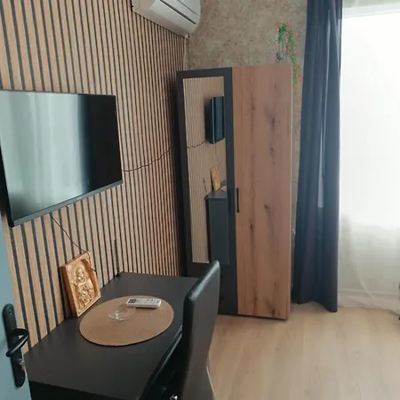 Apartment за гости парадайс *